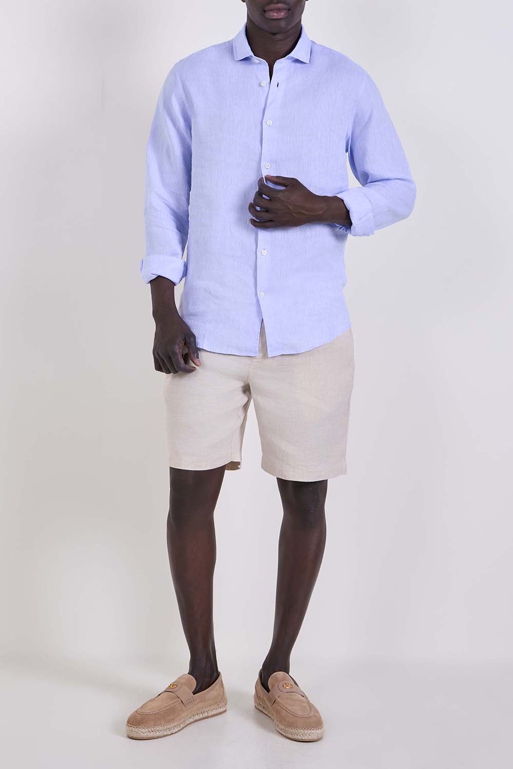 חולצה מכופתרת בגזרה משוחררת